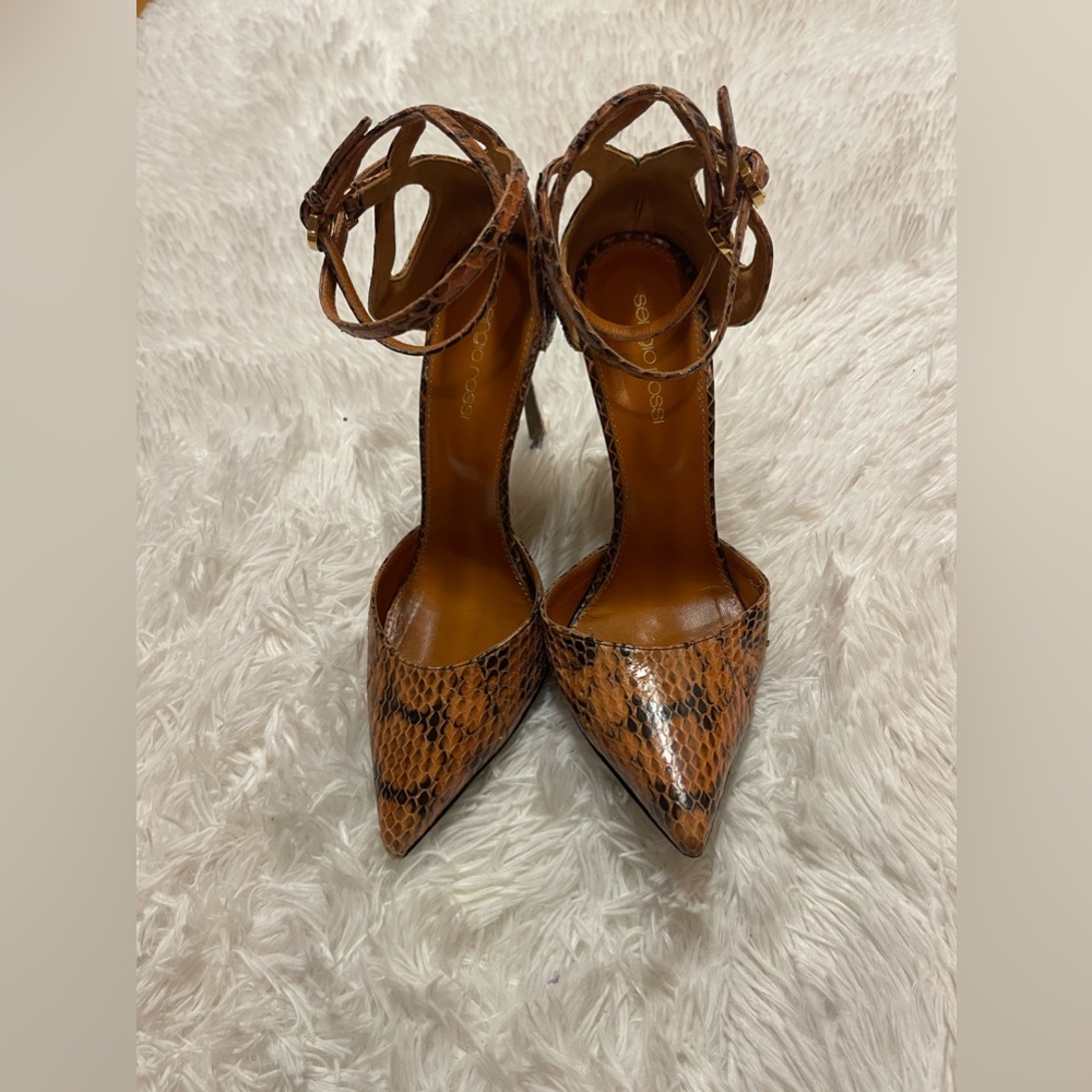 Sergio Rossi Tan Brown Snakeskin Pointed Ankle-Strap Heels